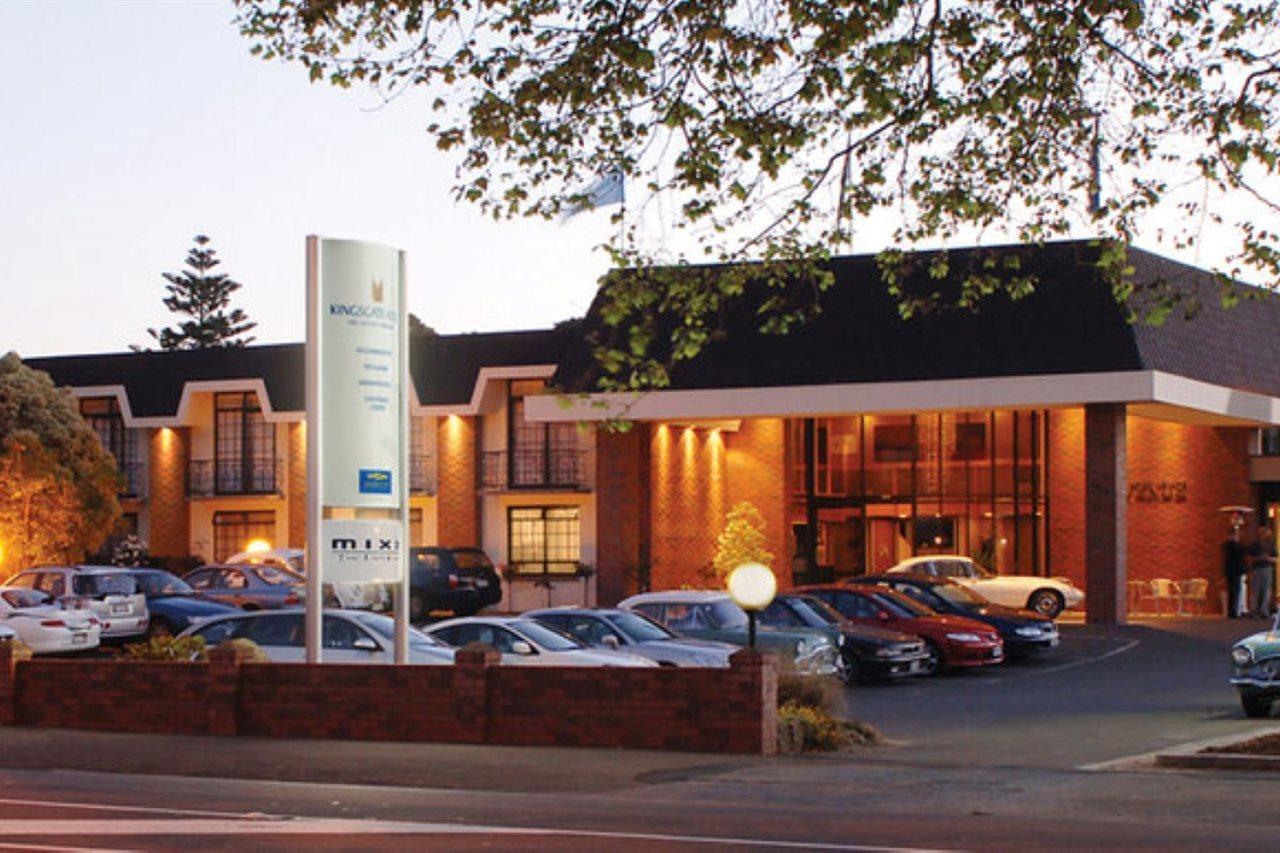 The Avenue Hotel Whanganui Exterior photo