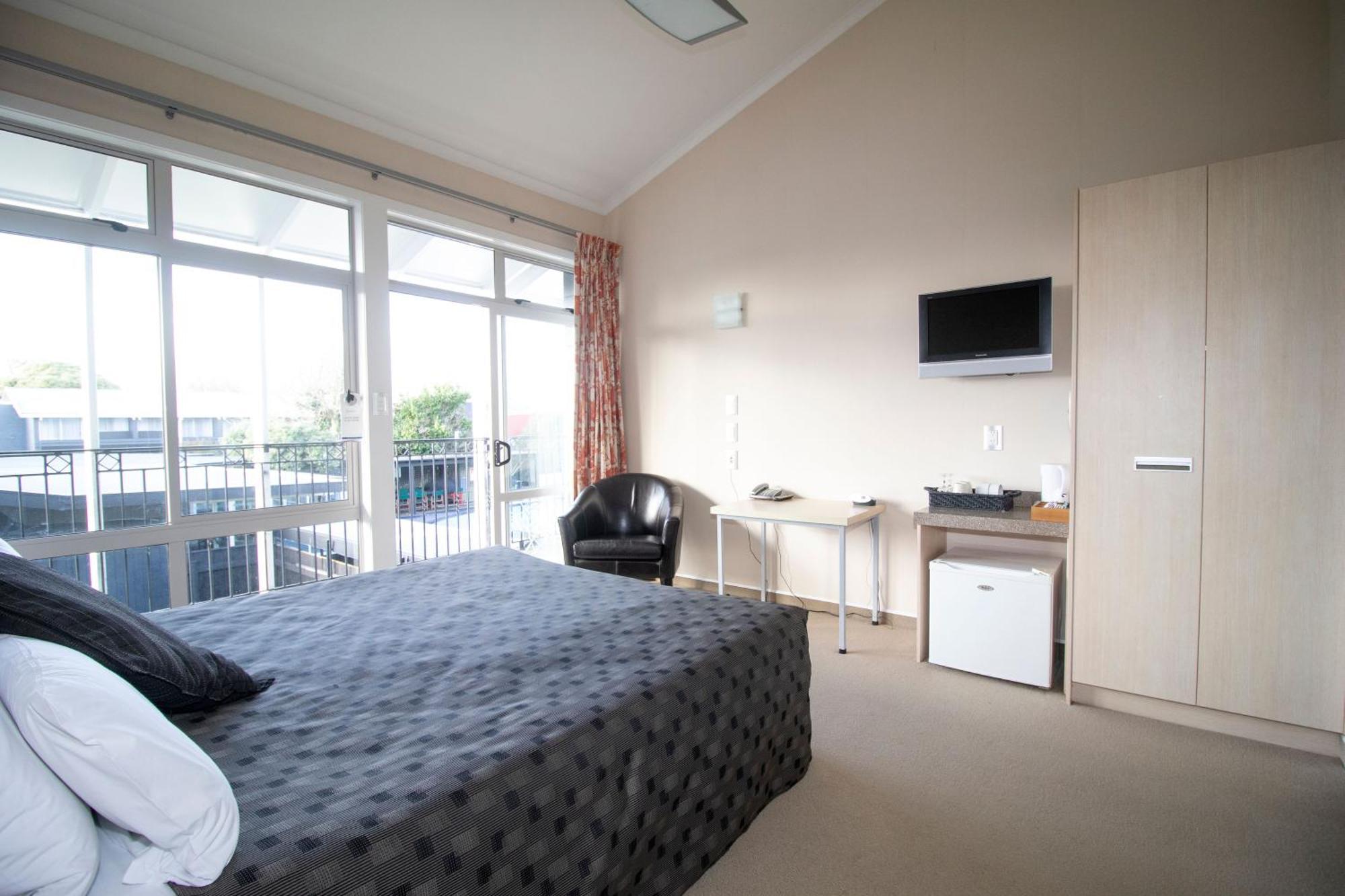 The Avenue Hotel Whanganui Exterior photo